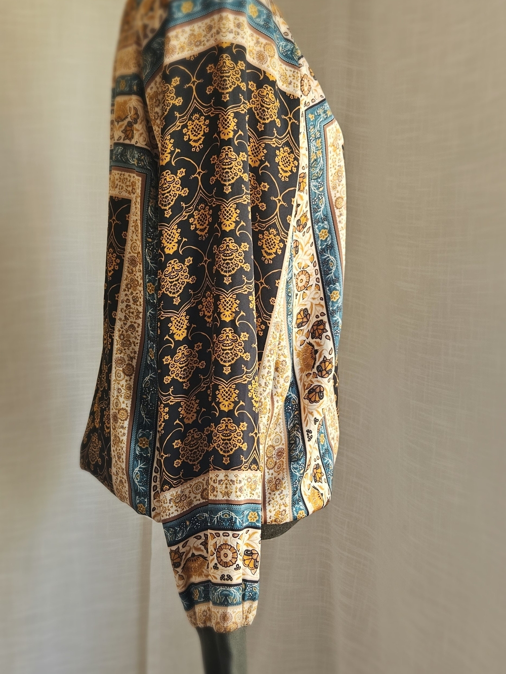 Kori America Scarf Print Boho Blouse Size M Medieval Baroque Long Sleeve Top - Picture 4 of 15